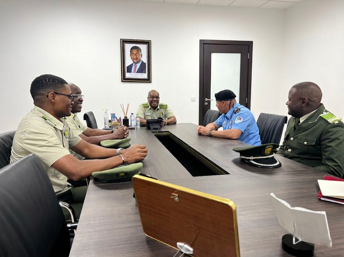 DIRECTOR DE SEGURANÇA INSTITUCIONAL DO MININT EFECTUA VISITA DE TRABALHO Á DIRECÇÃO GERAL DO SERVIÇO PENITENCIÁRIO